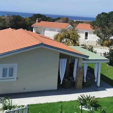 Magnifique Neuve En Bord De Villa