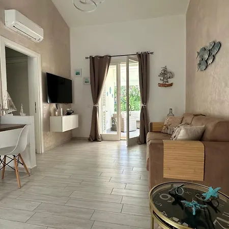 Magnifique Neuve En Bord De Villa *
