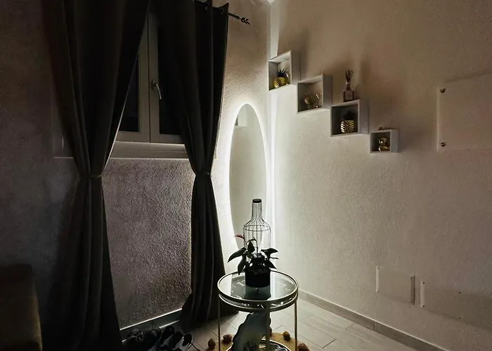 Magnifique Neuve En Bord De