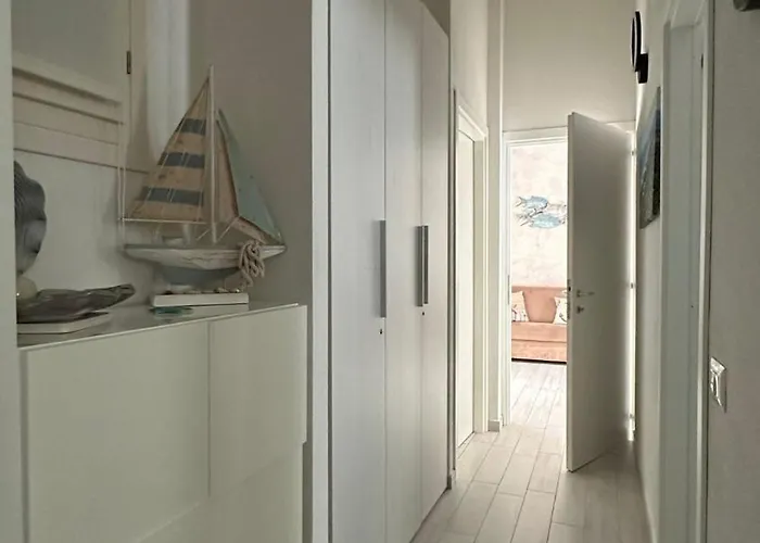 Magnifique Neuve En Bord De Sassari